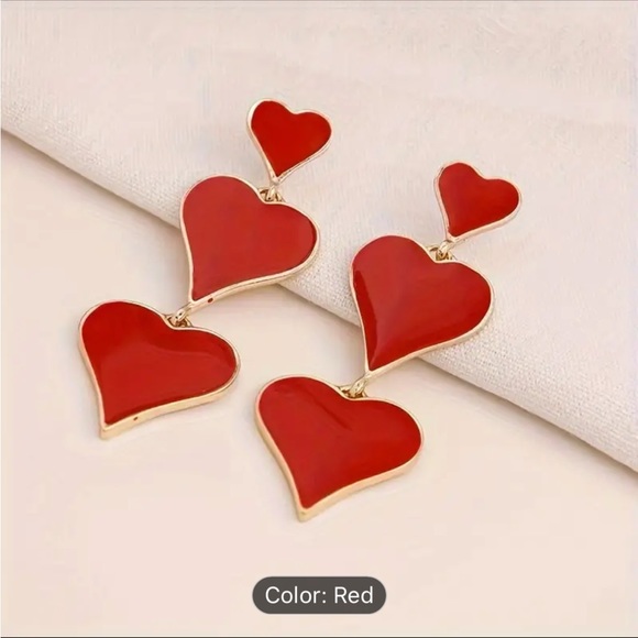 Jewelry - NWT triple red heart enamel earrings